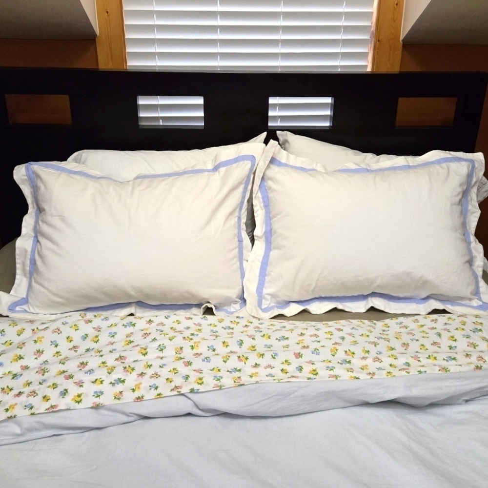 RALPH LAUREN 100% COTTON WHITE & BLUE PILLOW SHAMS SET 2 BEDDING LINENS COASTAL